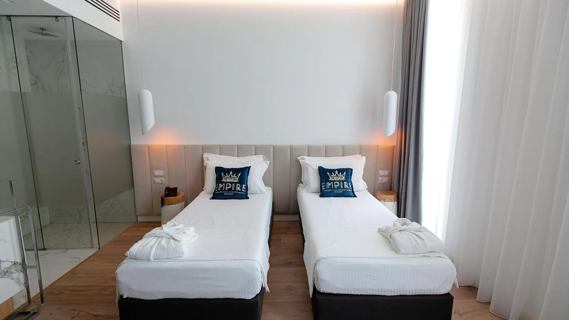 Empire Beach Resort Adults Only Dhërmi 4*,