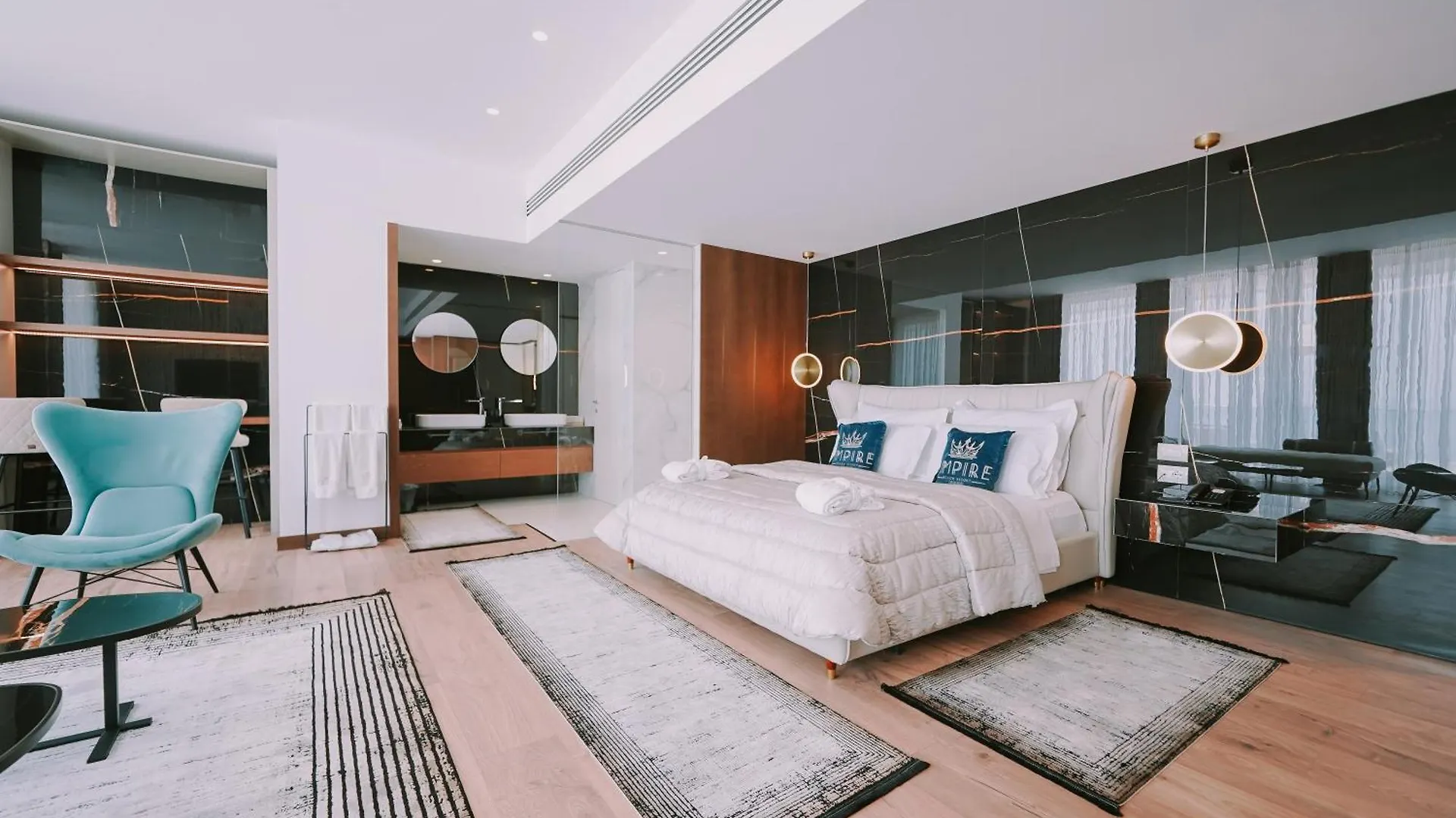 Empire Beach Resort Adults Only Dhërmi 4*,
