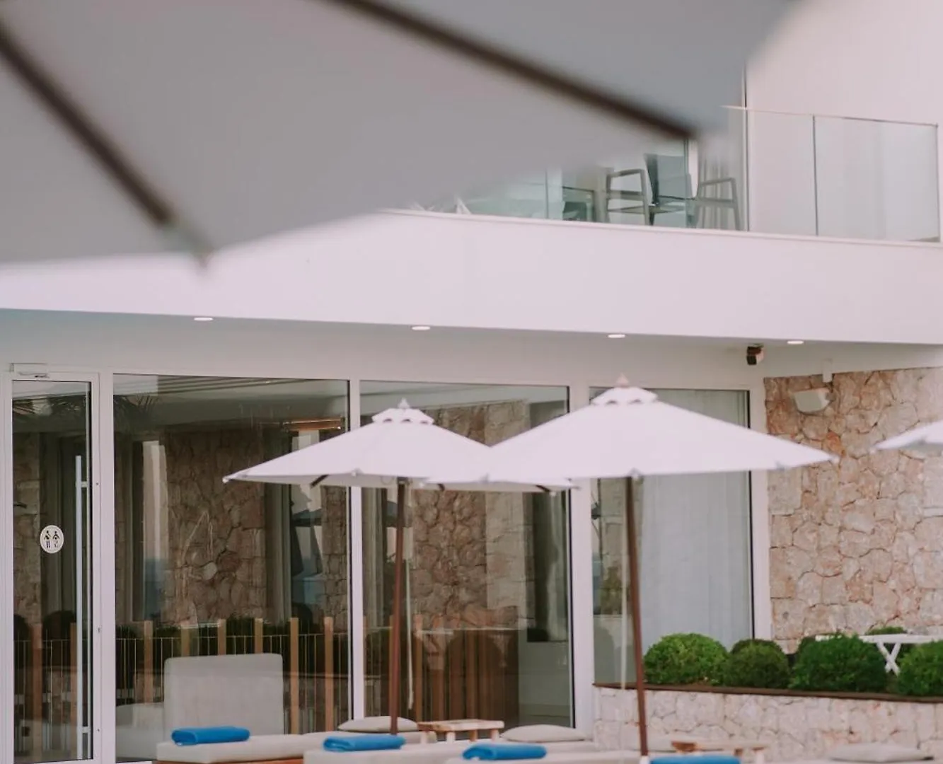 Empire Beach Resort Adults Only Dhërmi 4*,